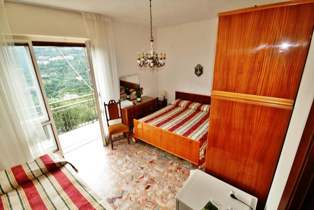 Agriturismo Barilaro Finale Ligure Oda fotoğraf